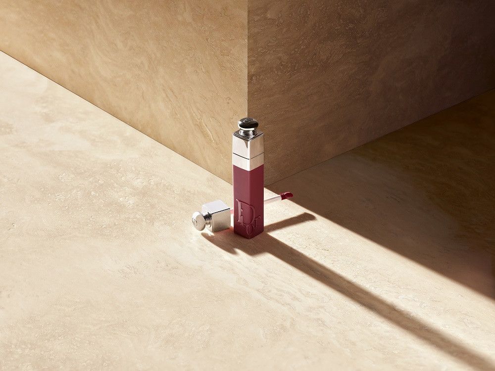DIOR ADDICT LIP TINT Odolný odtieň na pery Luxusné rúže