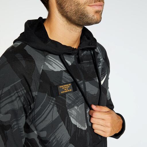 Nike perd