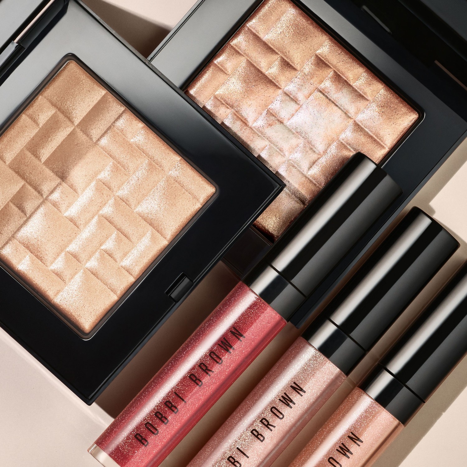 Bobbi Brown lūpu spīdums ar sasmalcinātu eļļu un mirdzošu efektu - 6 ml