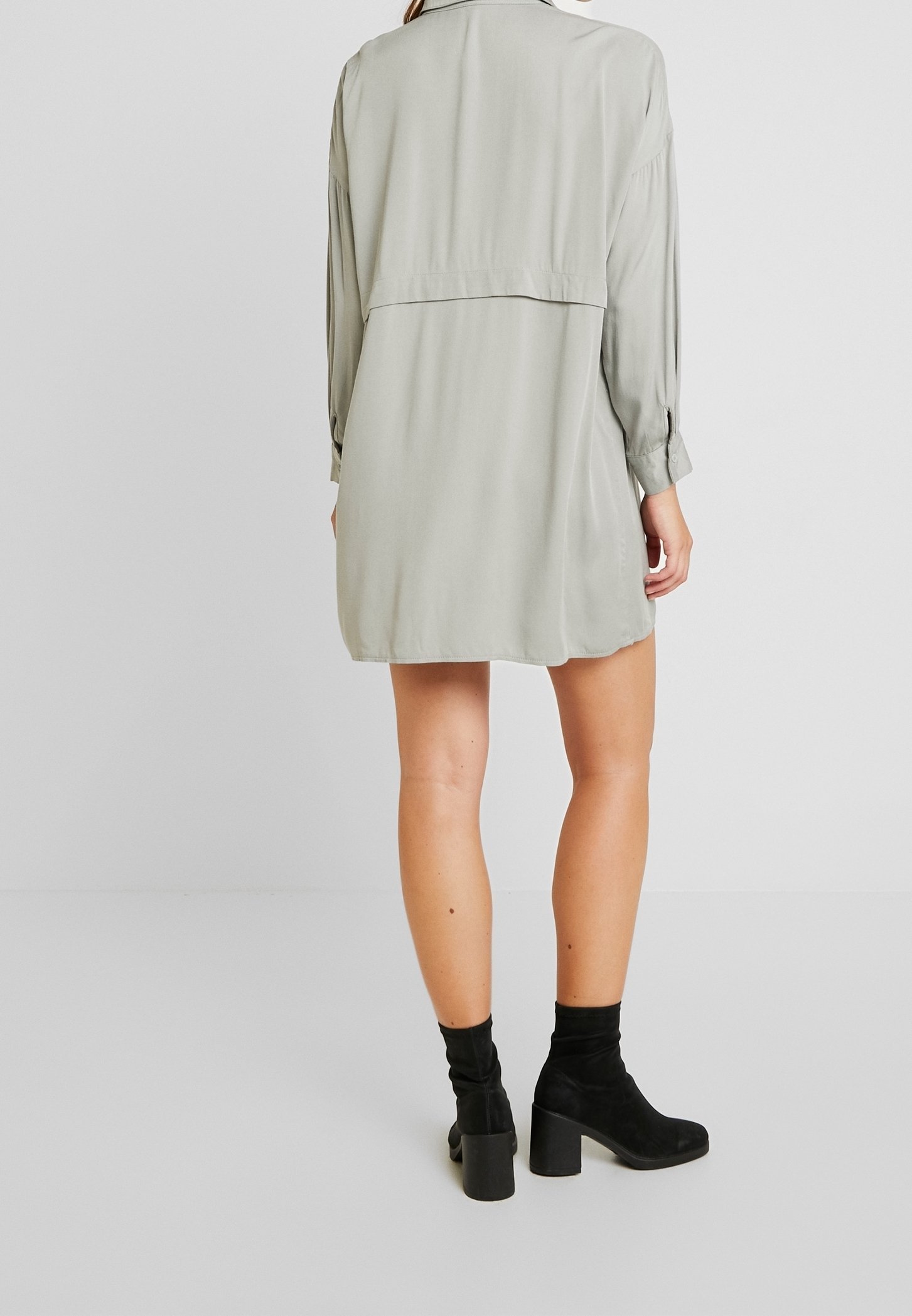 Missguided overhemdjurk - groen