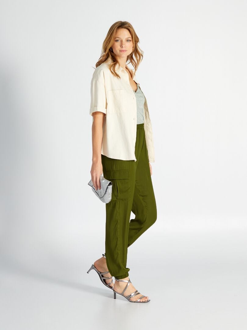 Camisole met pailletten en geschulpte halslijn - GROEN