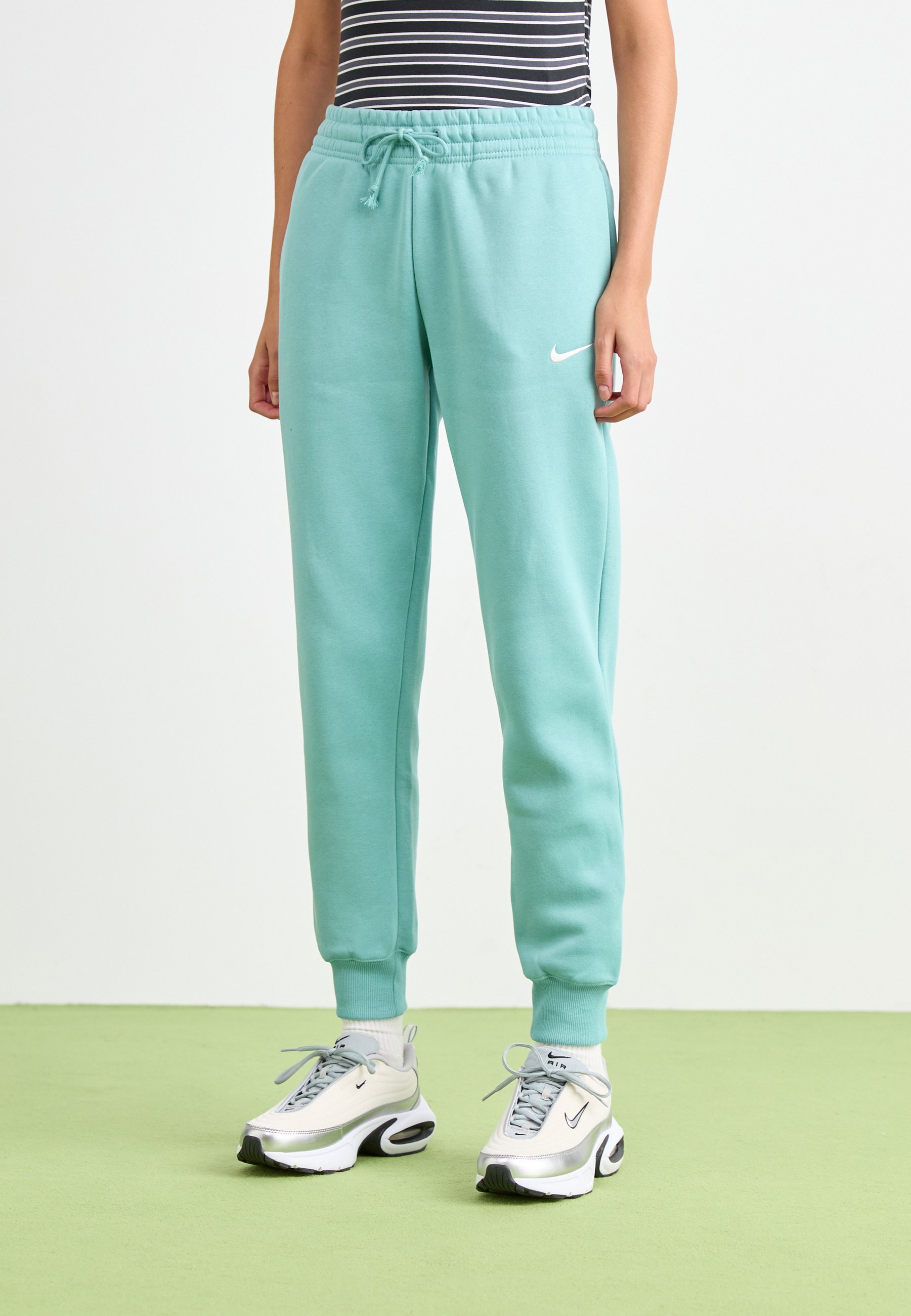 Spodnie dresowe Nike Sportswear PANT - armata/żagiel