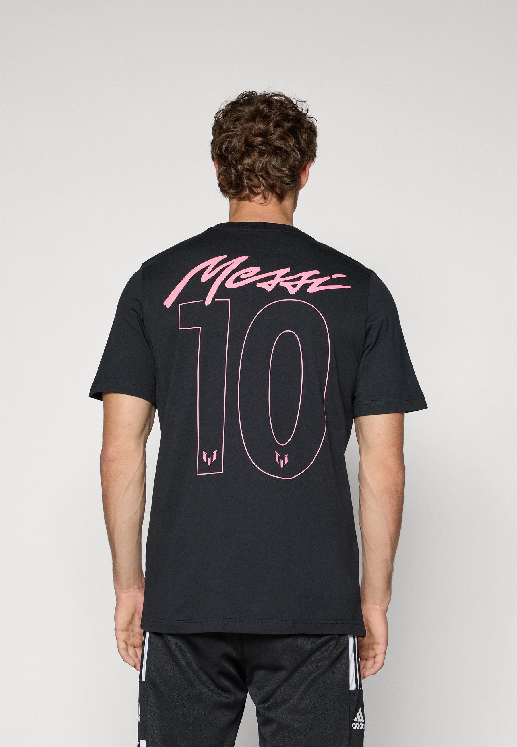adidas Performance MESSI NAAM & NUMMER GRAPHIC T-SHIRT - Bedrukt T-shirt - zwart