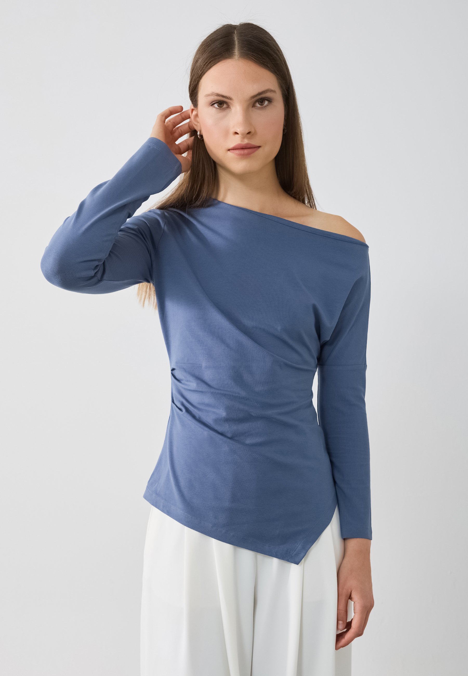 Top s dlhým rukávom od Anny Field - vintage indigo