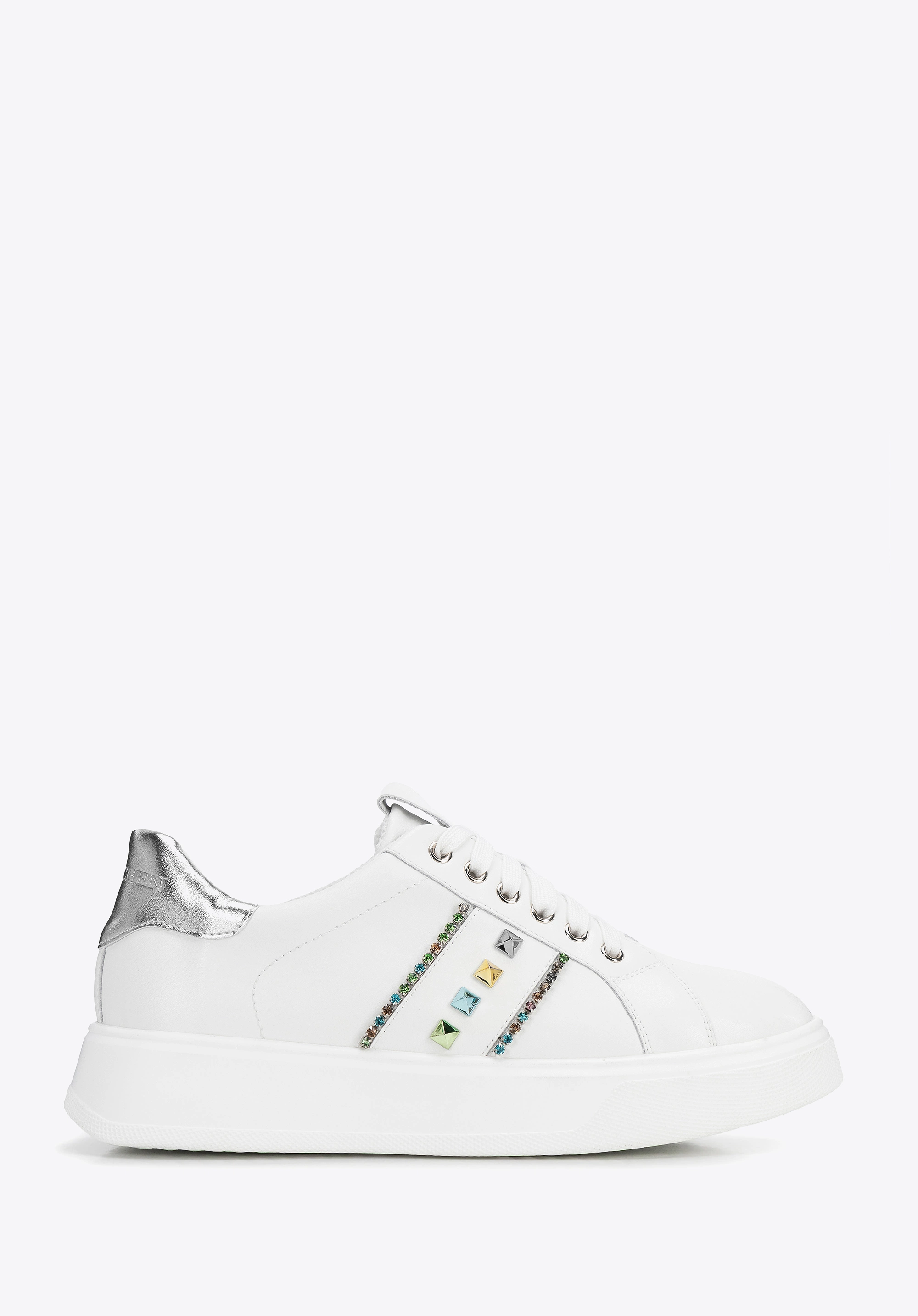 Sneakersy z imitacji skóry z ozdobami biało - srebrne
