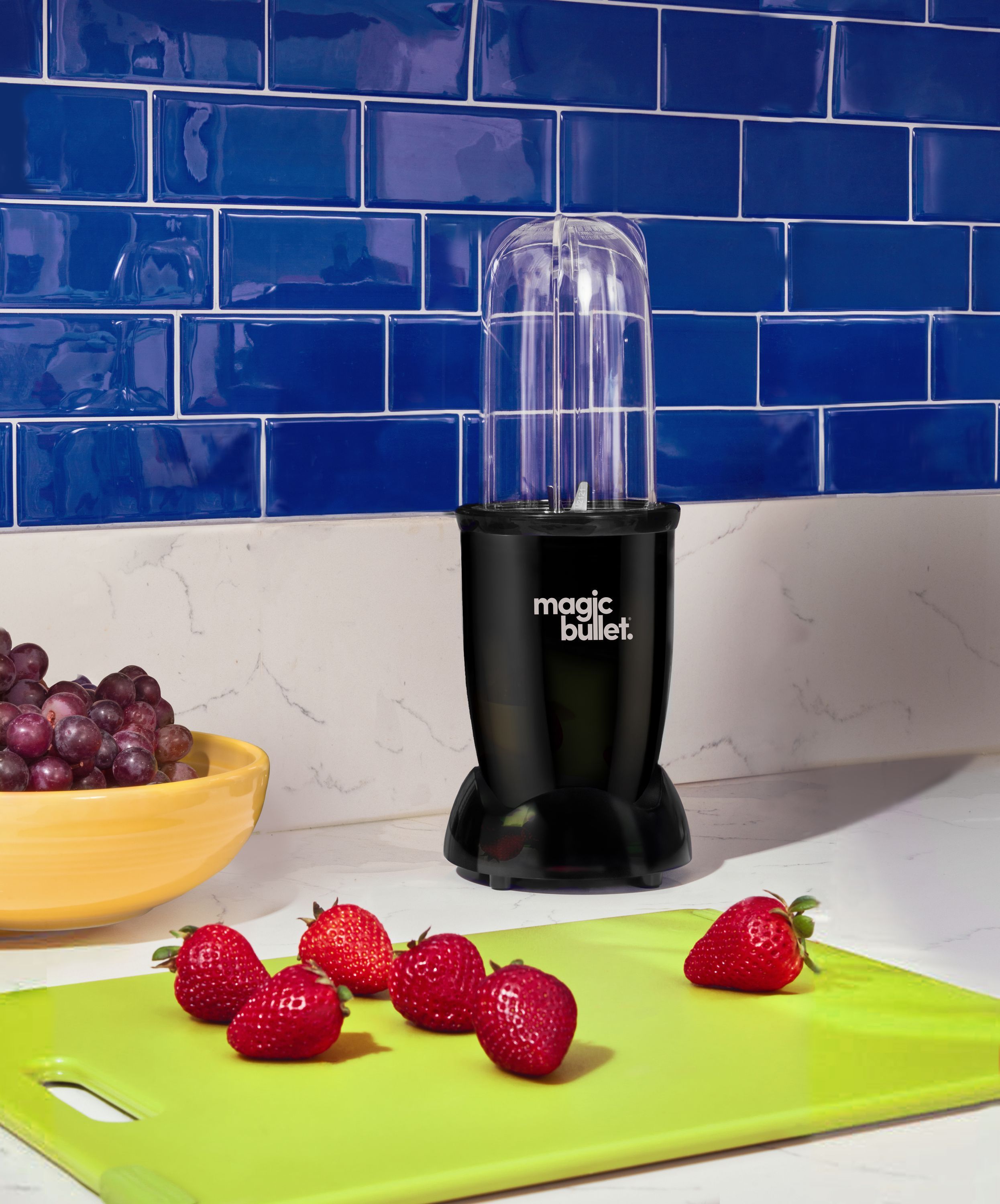 Blender - NUTRIBULLET MagicBullet - MBR04B - 200W - 560 ml - Black - 1 travel bottle included - BPA-free