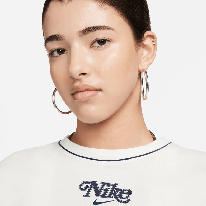 Sportswear Crop Tee EF