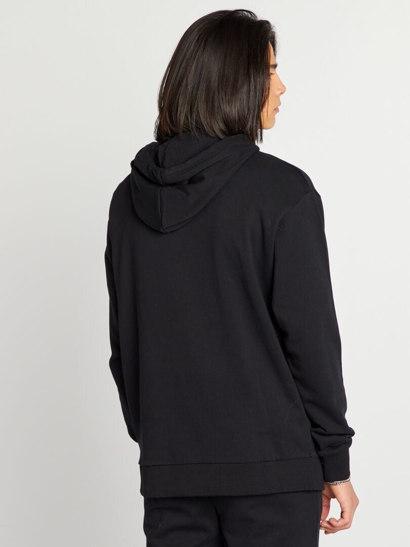 Bluza z kapturem z haftowanym detalem - czarna