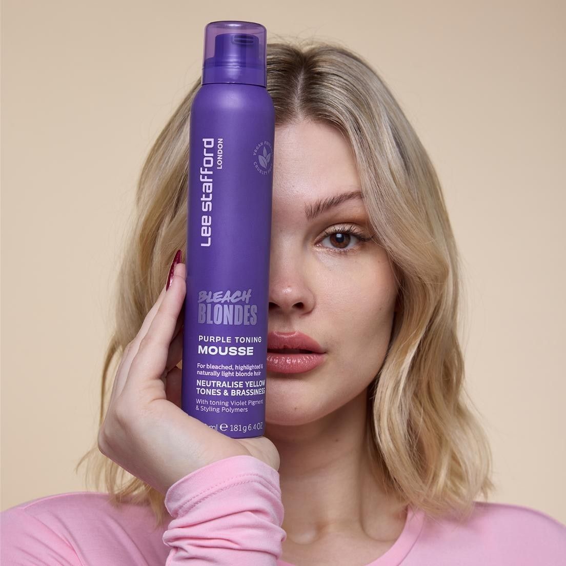 Lee Stafford matu putas Bleach Blondes Purple Tinting Mousse - 200 ml