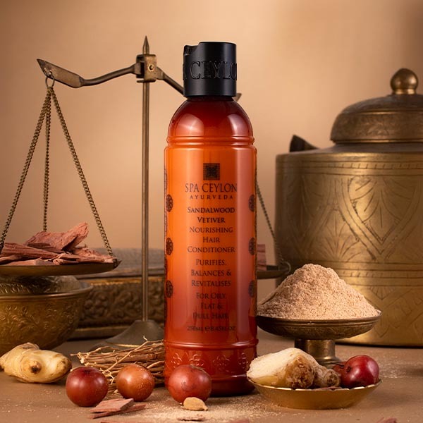 SPA CEYLON Sandalo e Vetiver - Balsamo Nutriente per Capelli - 250 ml
