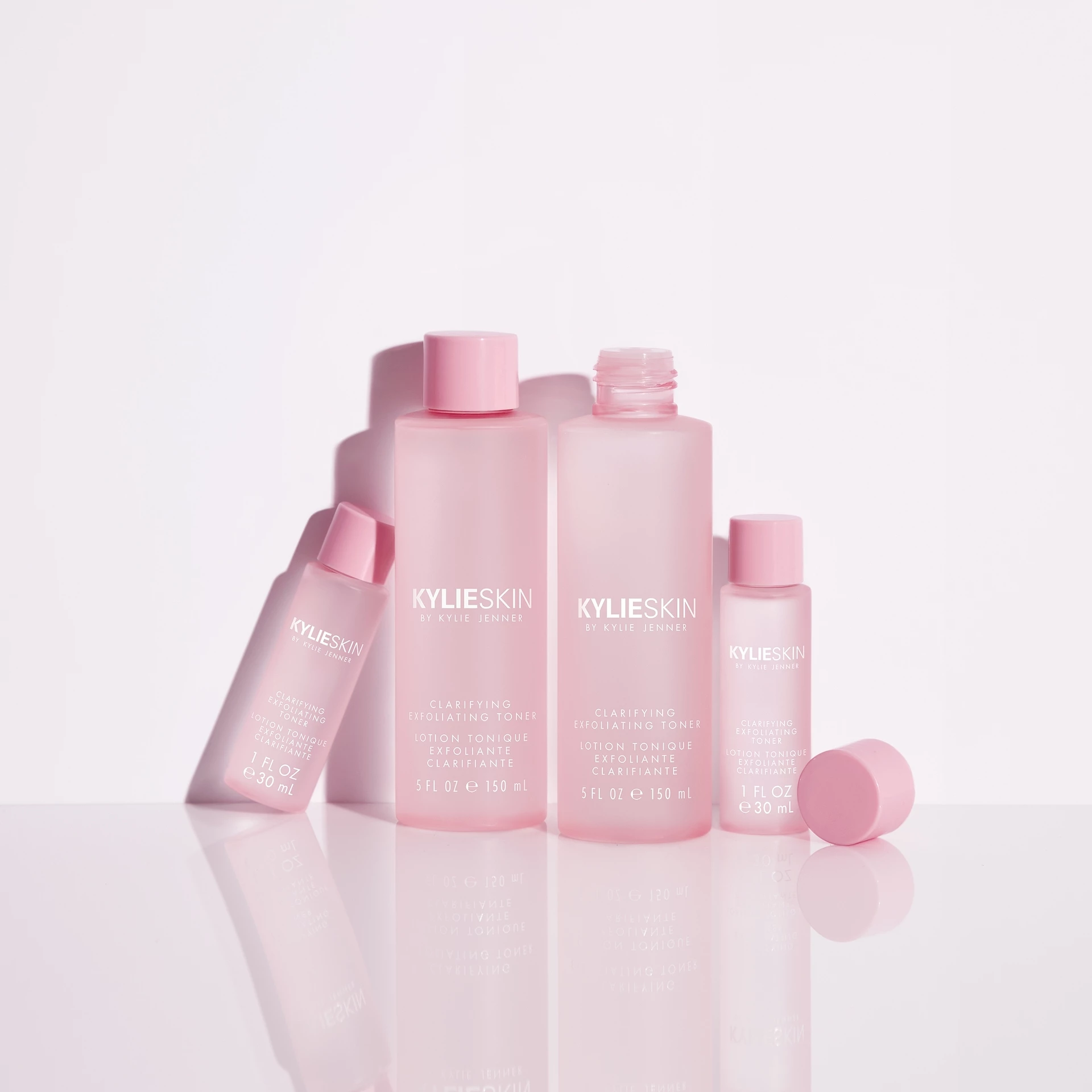 Tisztító hámlasztó tonik 150 ml - Kylie By Kylie Jenner