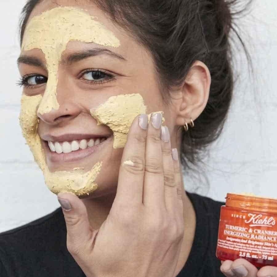 Kiehl's Glow маска за блиставо лице са куркумом, брусницама и саменом - 100 мл