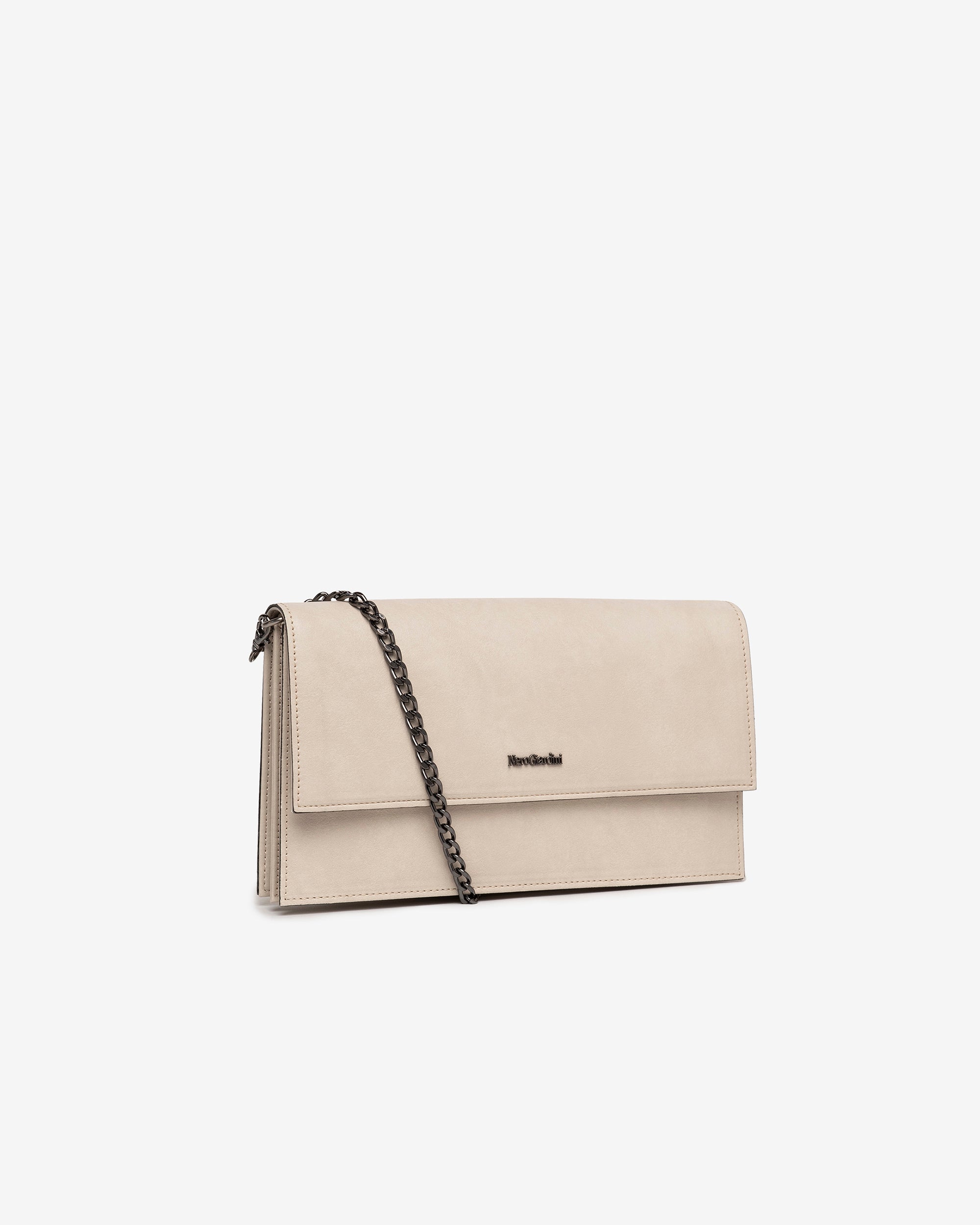  Naisten clutch-laukku teknisestä materiaalista