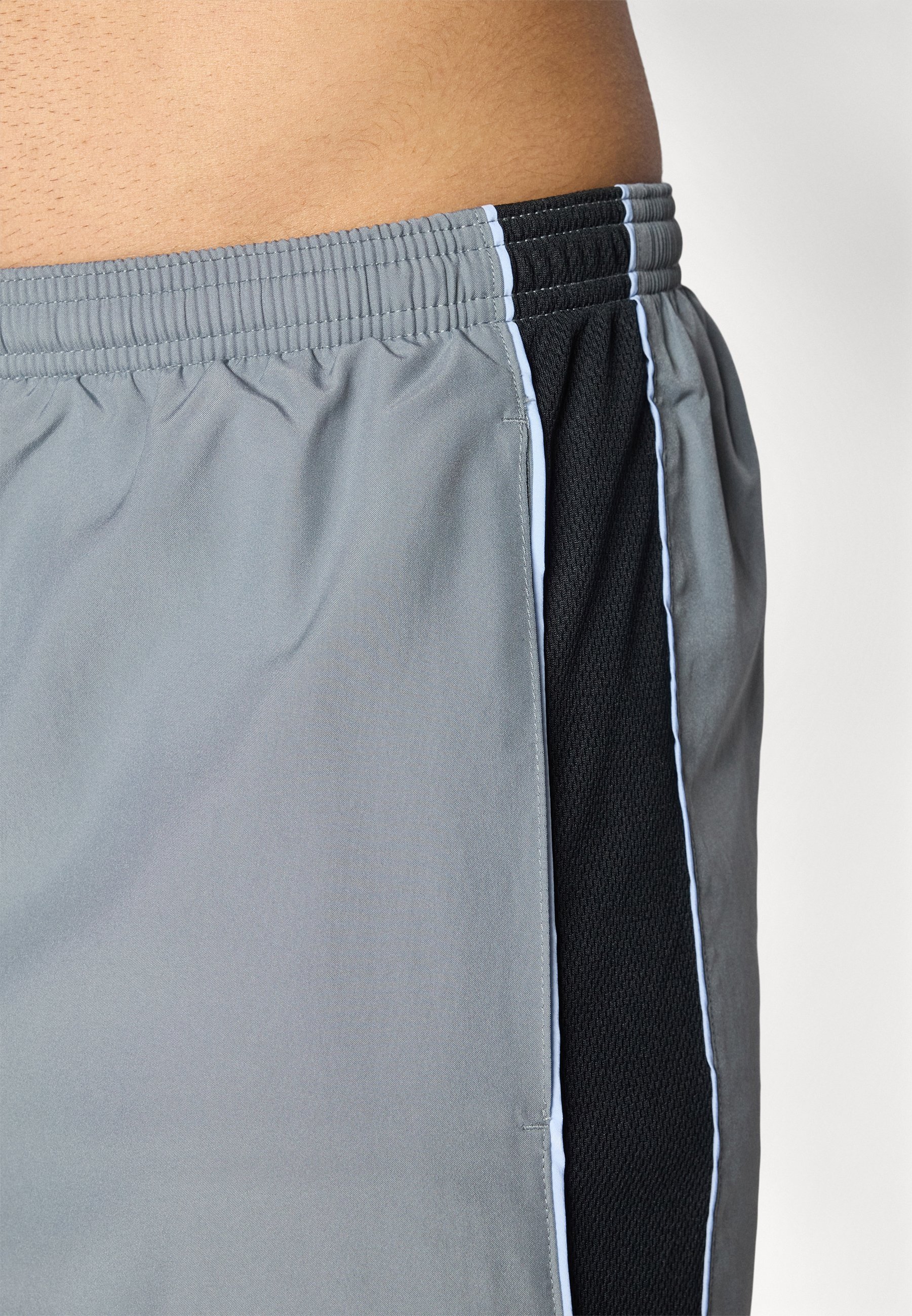 Pantaloni Nike Performance NIKE ACADEMY+ - Pantaloni da tuta - grigio freddo/blu royal/rosso cremisi brillante/nero