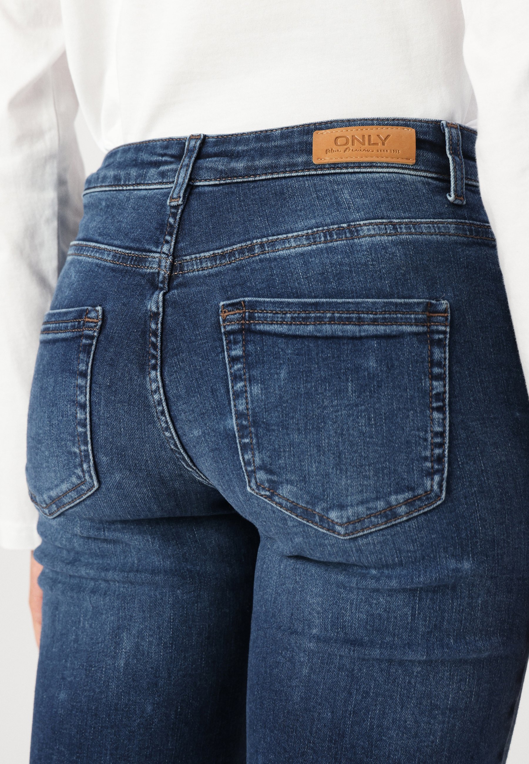 EXCLUSIEF ONLBLUSH - Rechte jeans - donkerblauwe denim