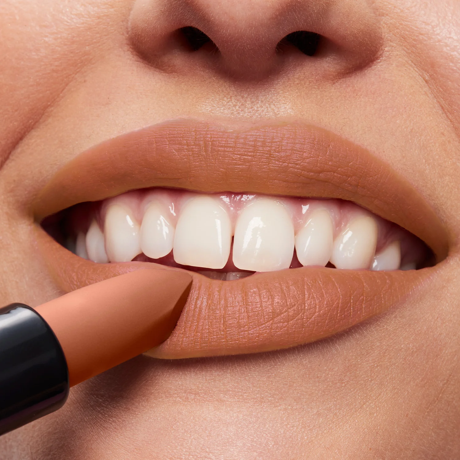 Lip Color Rossetto Ultra Matte - Rossetto mat