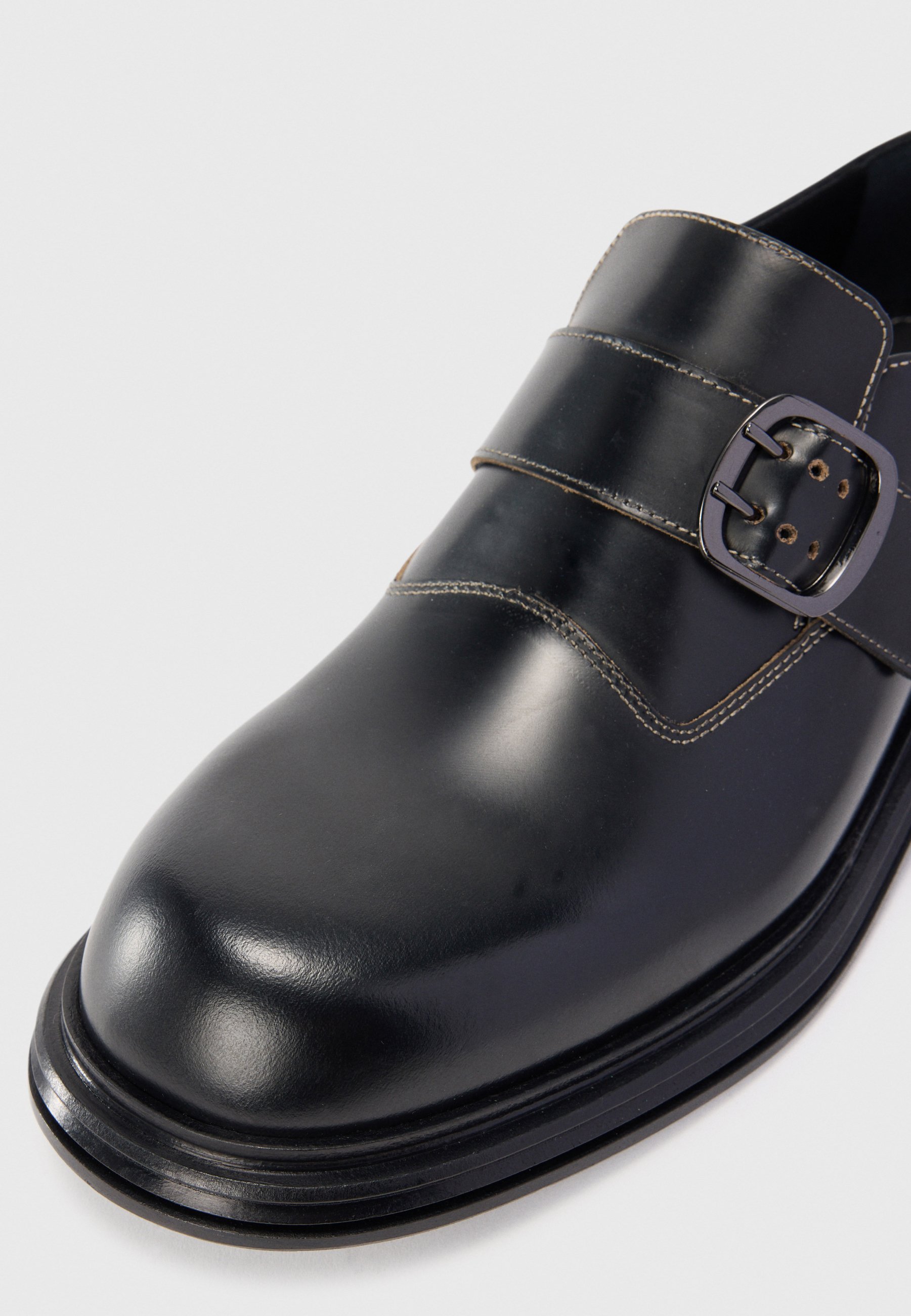Antipode Slip-ons - preto