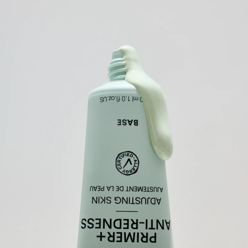 GOSH COPENHAGEN Primer Plus + base de maquiagem redutora de vermelhidão