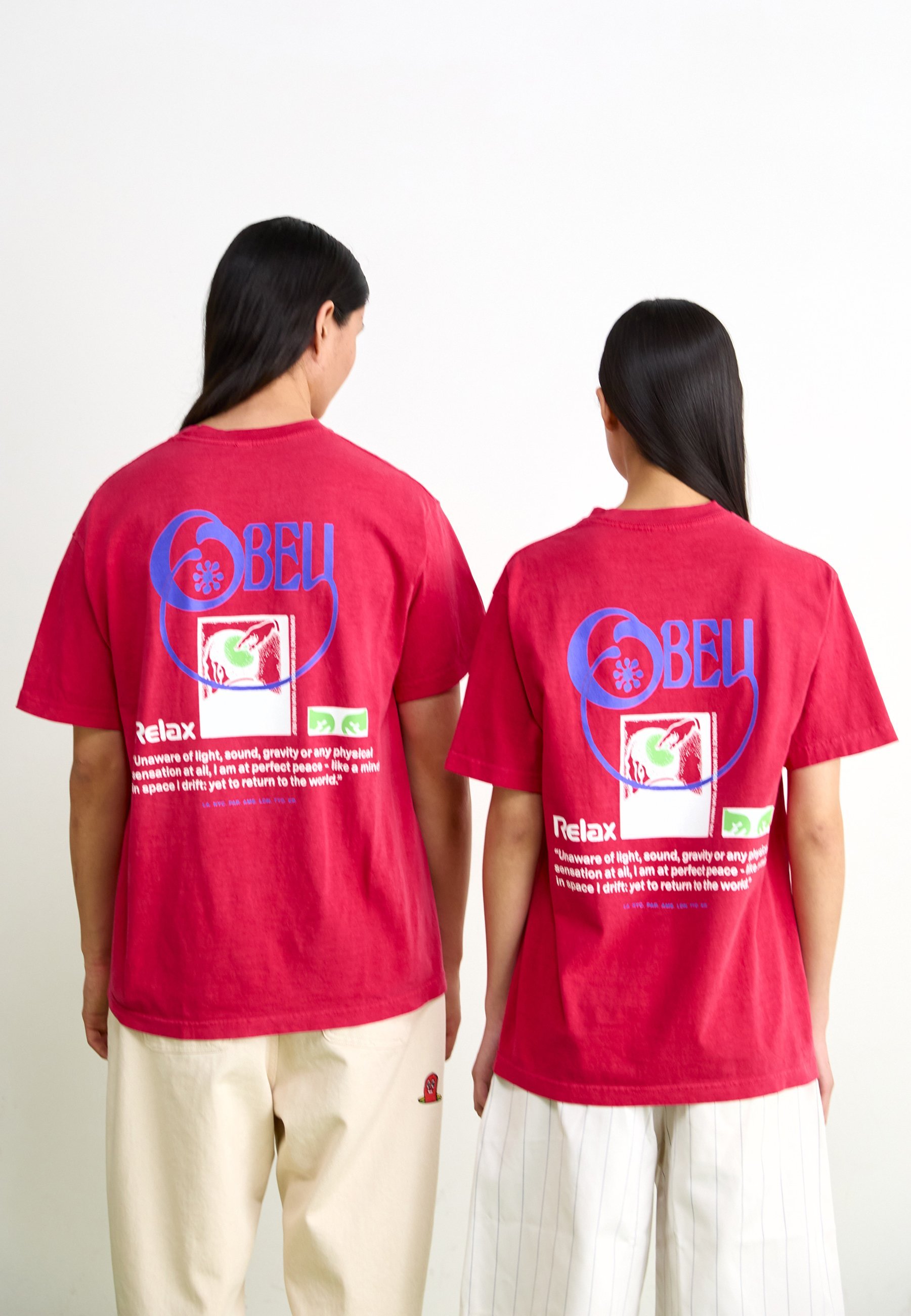 T-shirts Obey Clothing