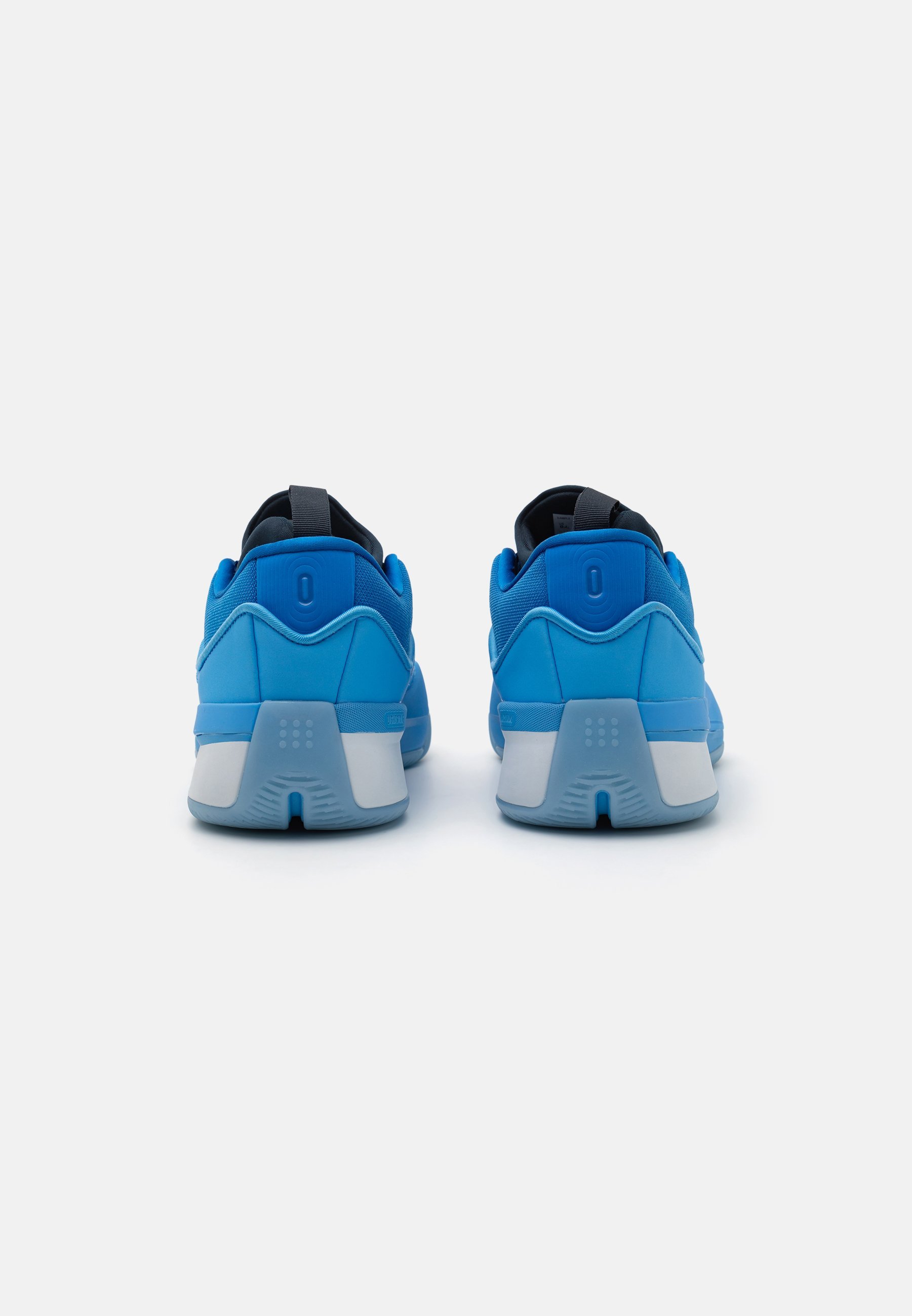 adidas Performance DAME 9 - Buty do koszykówki - obuwie białe/aurora ink