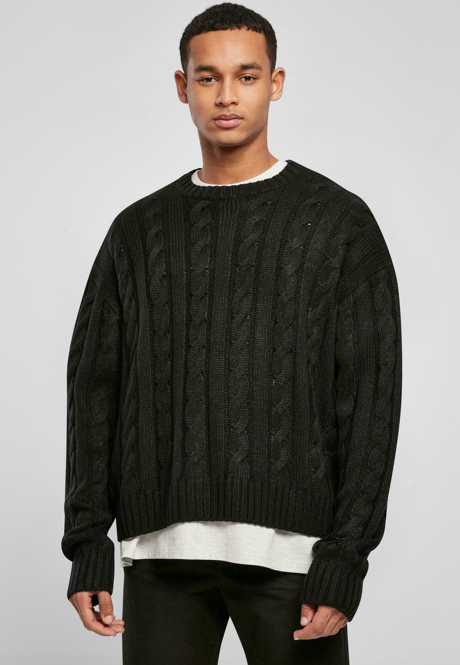 Pull Urban Classics - noir