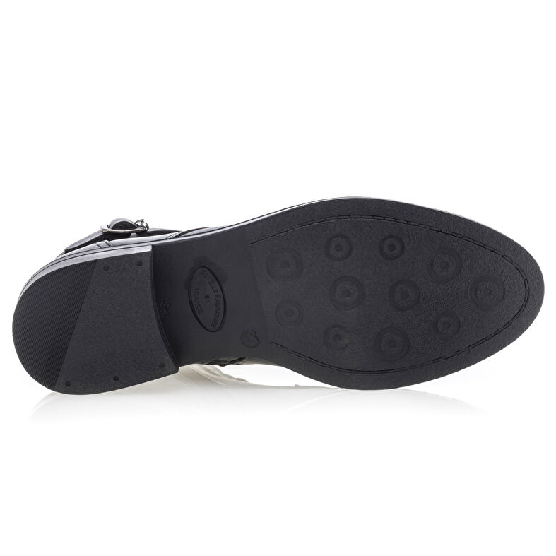 Schwarze Damenstiefel / Stiefeletten