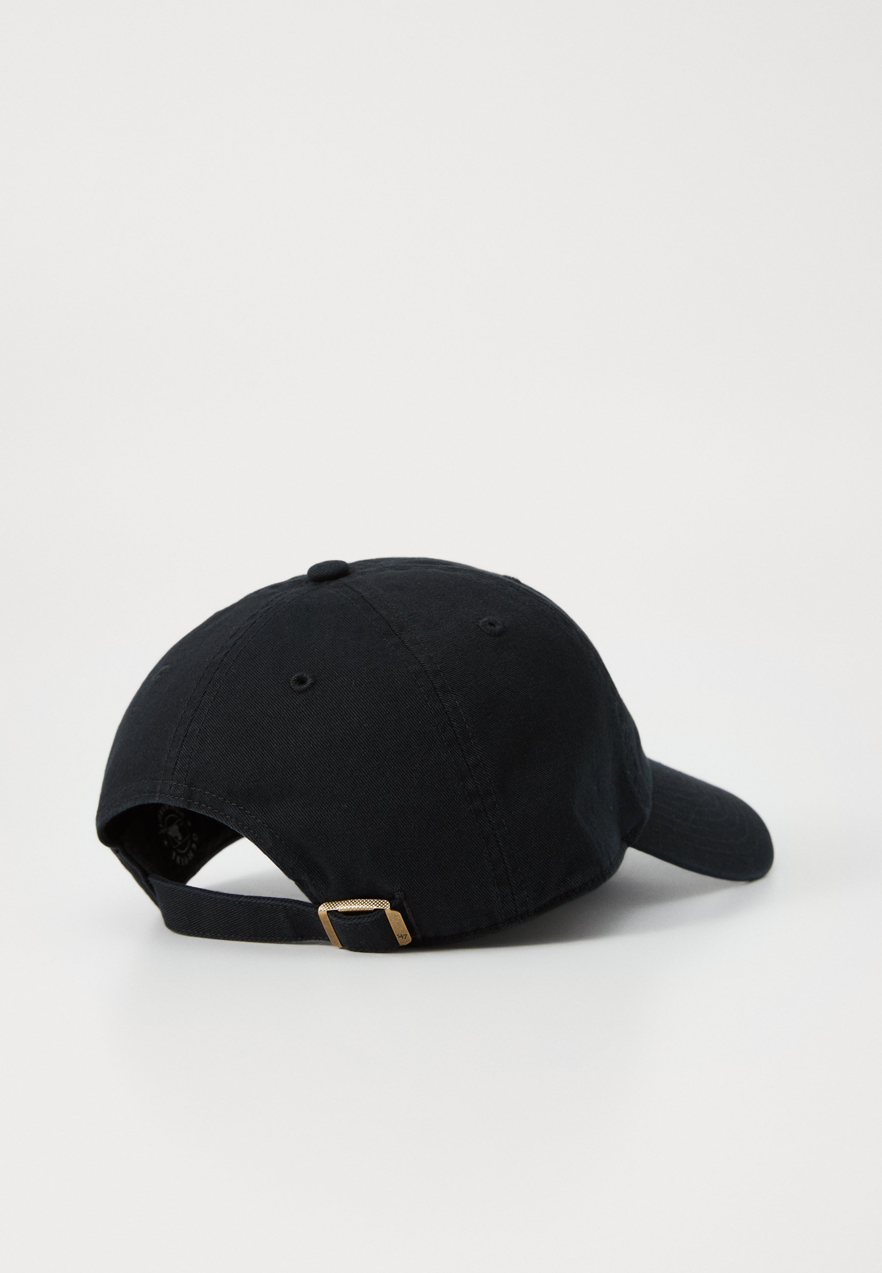 '47 Caps