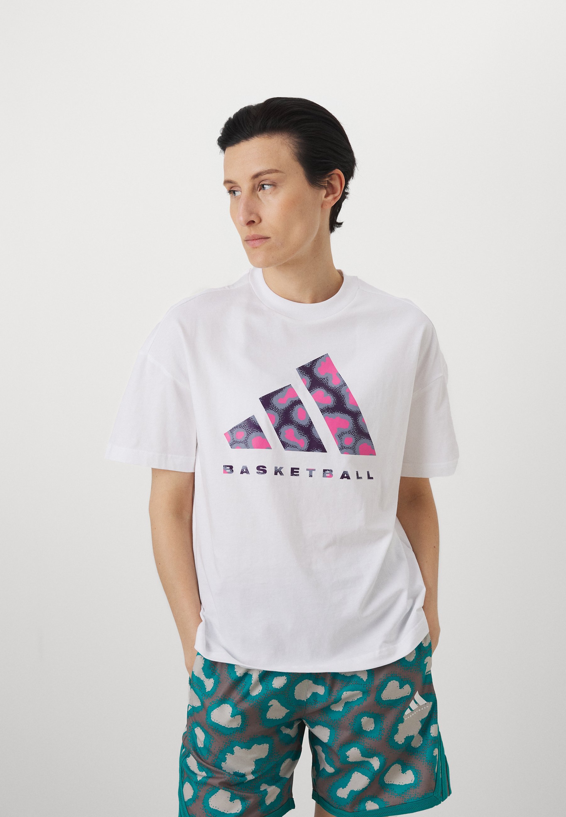 adidas Performance CAMO TEE - Tričko s potiskem - white/silver purple