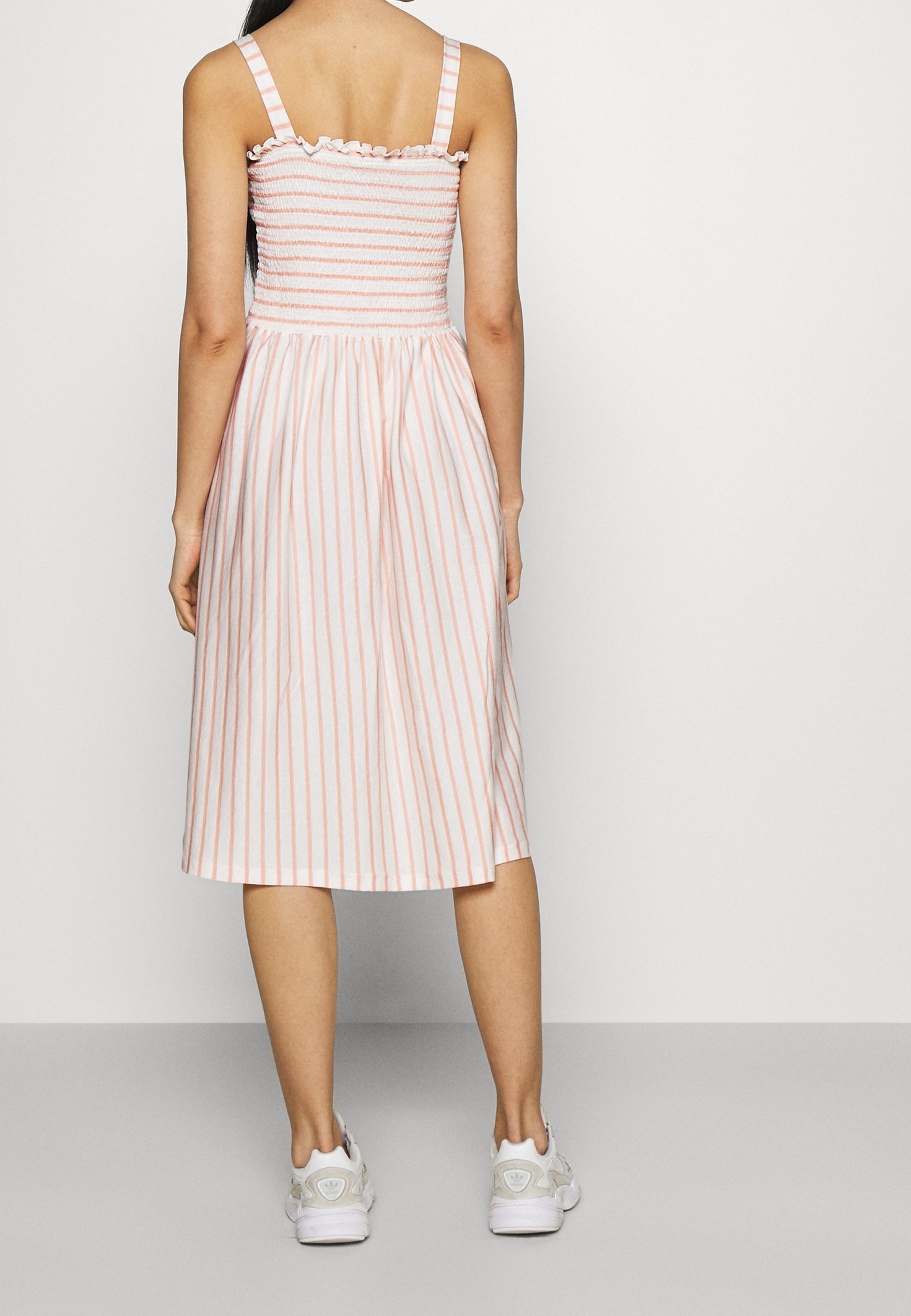 Robe de jour ONLY - blanc cassé