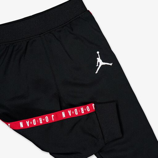  Škandál Nike
