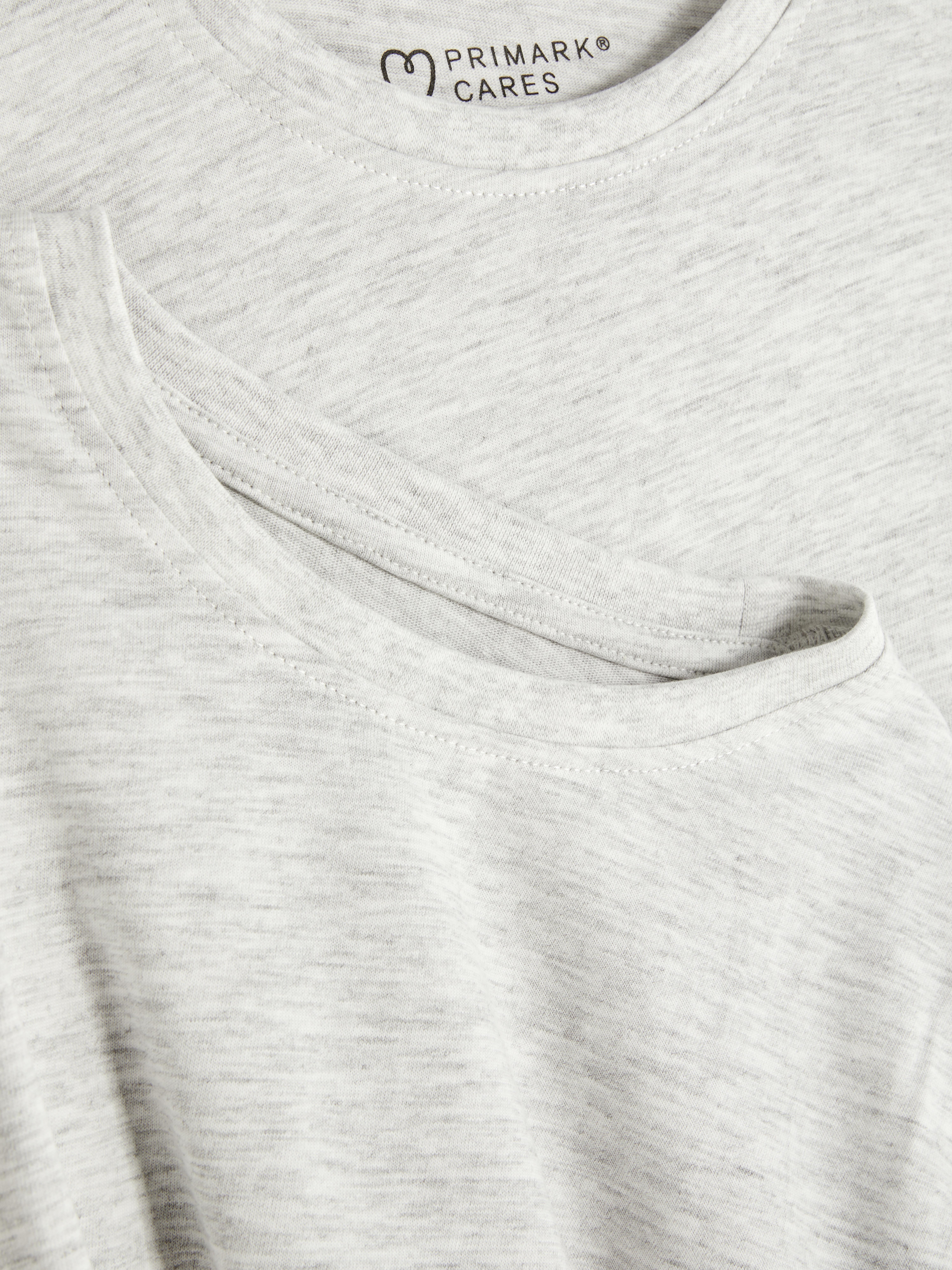 Kurzarm-T-Shirts, 2er-Set. Zwei Kurzarm-T-Shirts für die Basic-Garderobe Ihrer Kleinen.