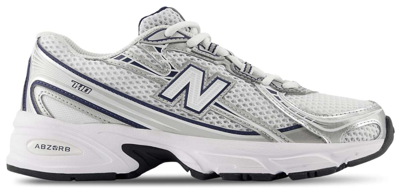 New Balance 740