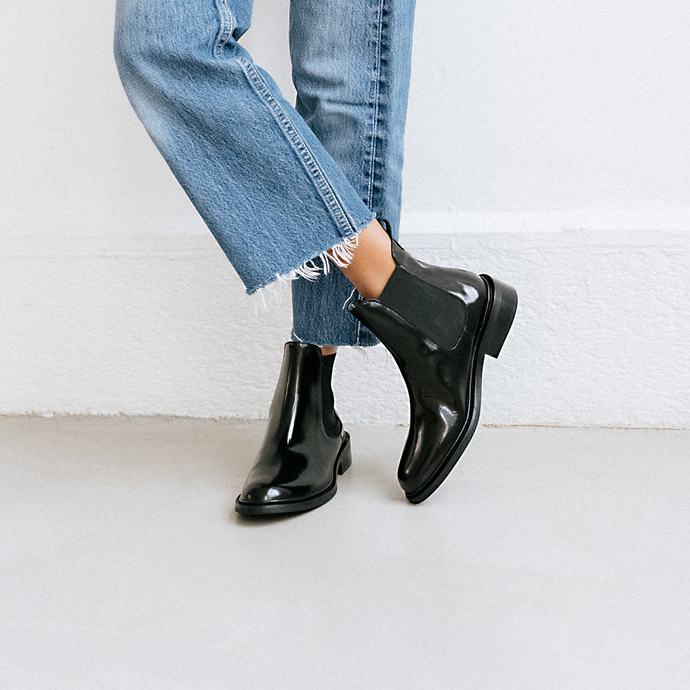 Boots chelsea  en cuir glassé noir
