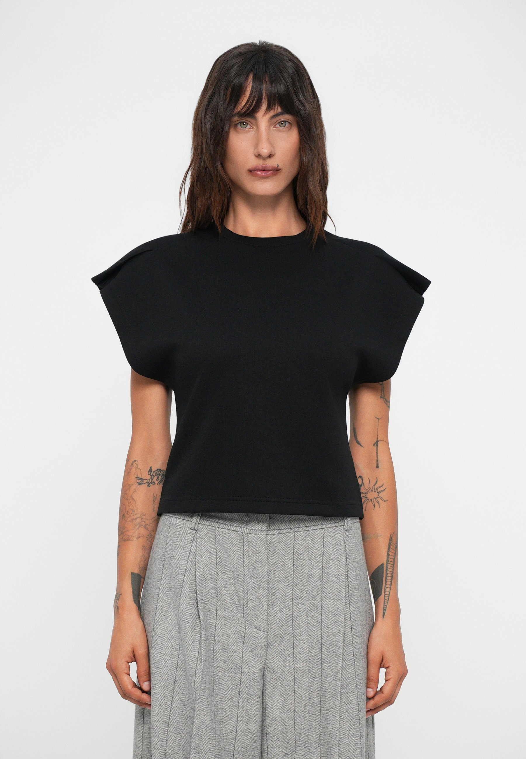 Iro MAHANI - Basic T-Shirt - schwarz
