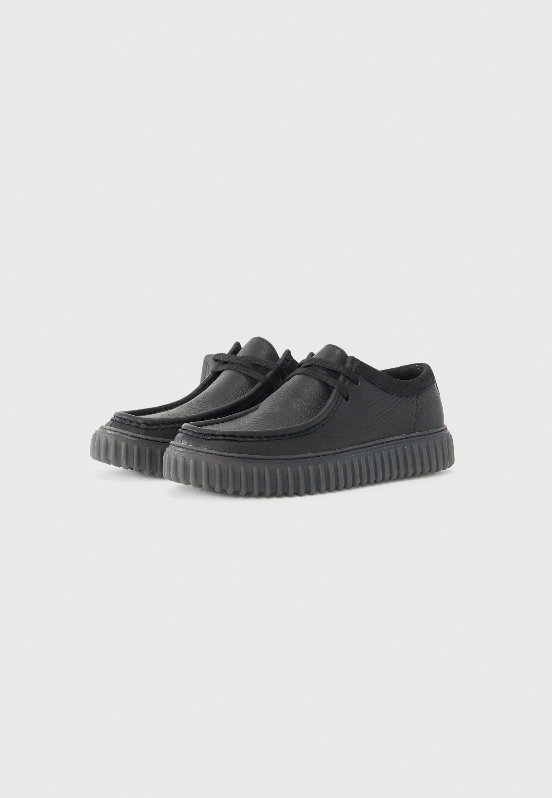 Clarks TORHILL LO - Casual veterschoenen - zwart