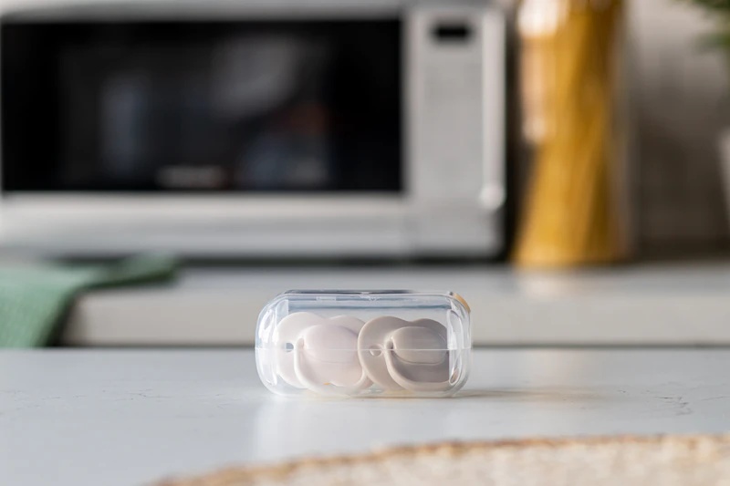 Tommee Tippee vyšnių skonio latekso čiulptukas 0-6 mėn.