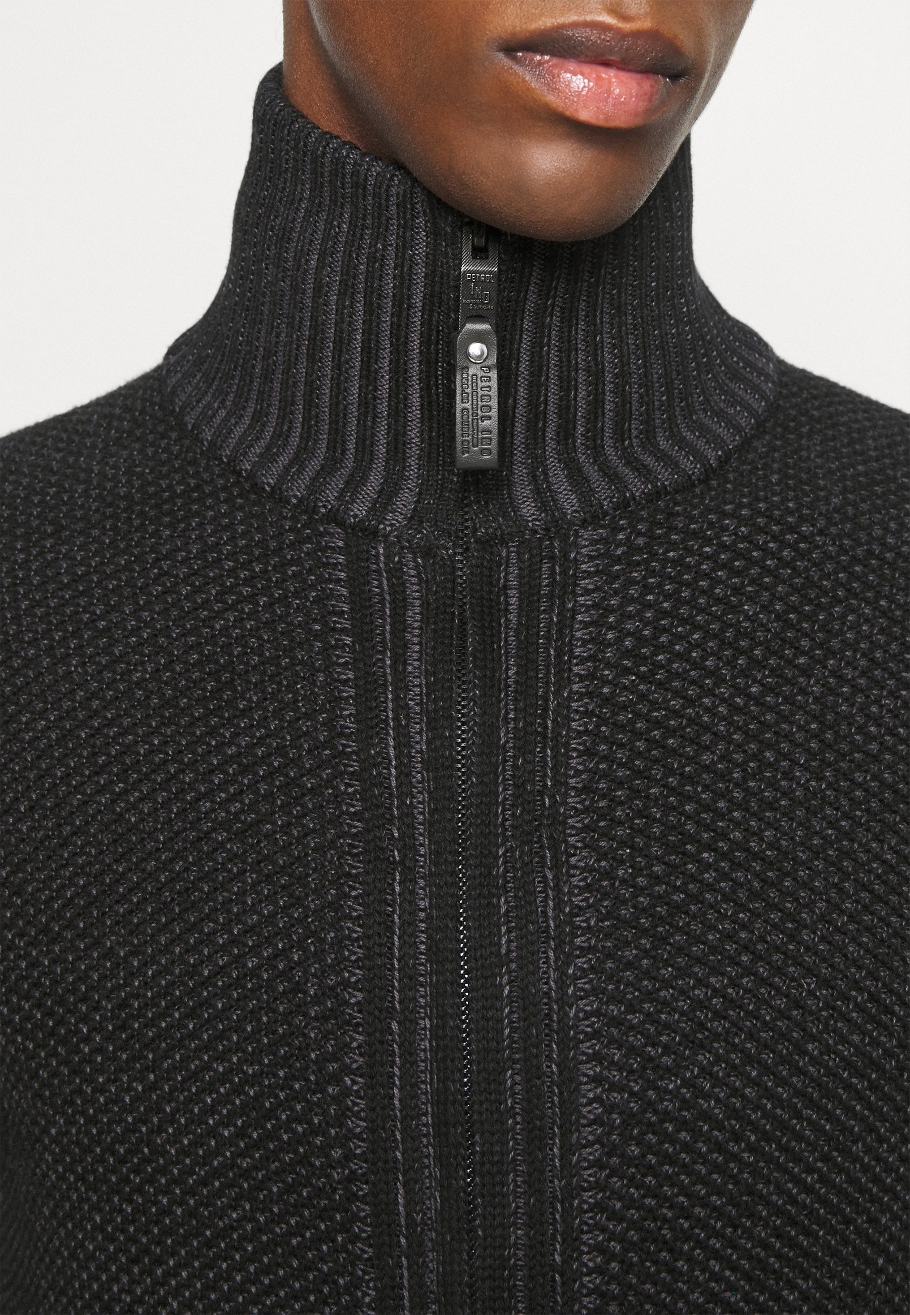 Petrol Industries Cardigan – grau