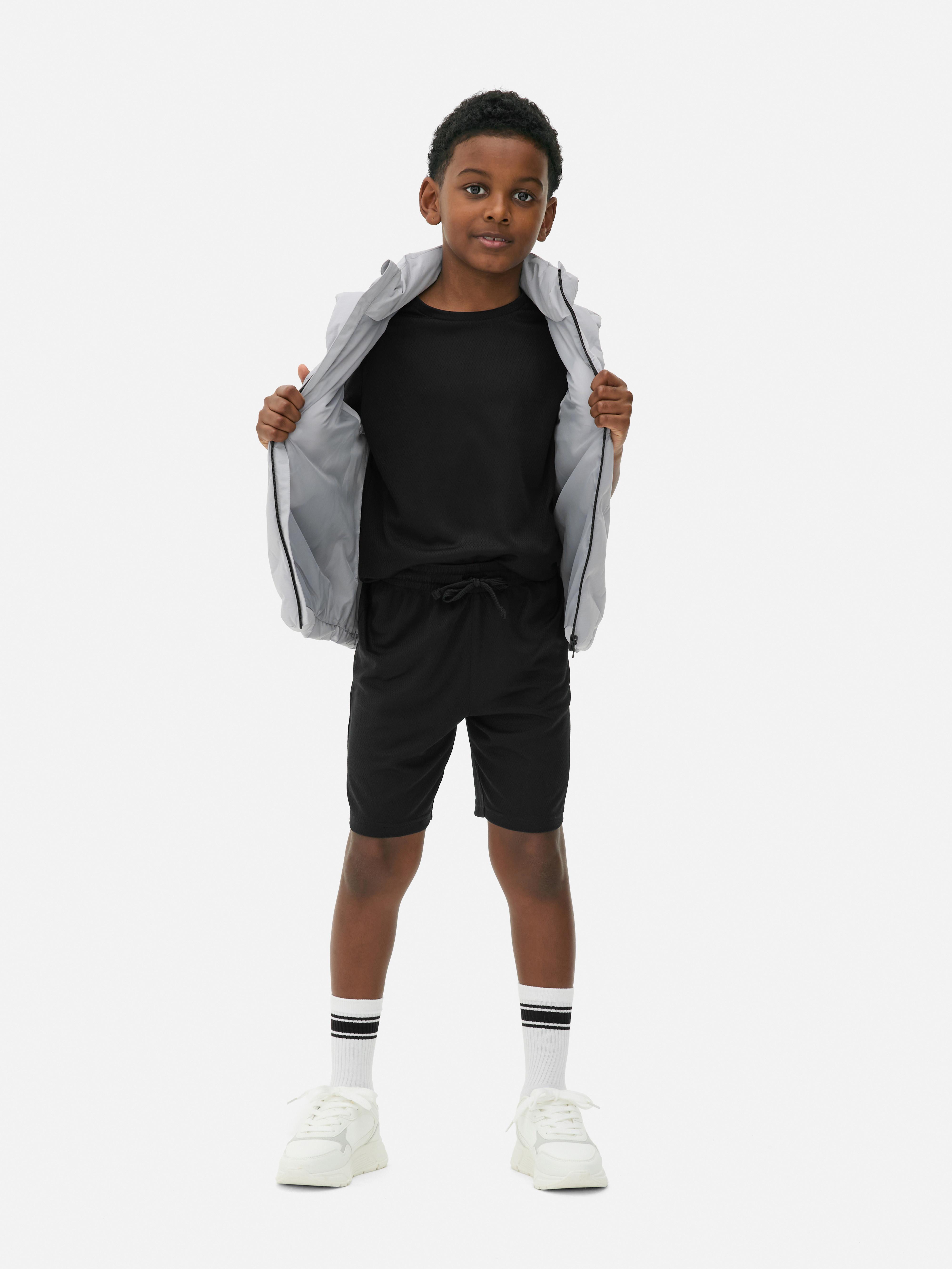 Pantaloni scurți sport cu șnur Acești pantaloni scurți sport cu șnur sunt perfecți pentru zilele active
