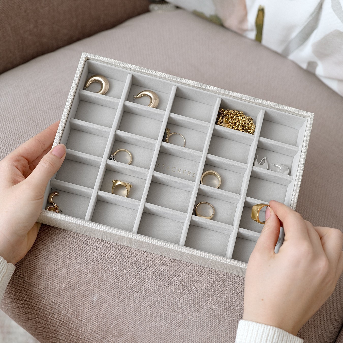 Úložný sáček Stackers Oatmeal & Linen Classic 25 přihrádek - 1 kus