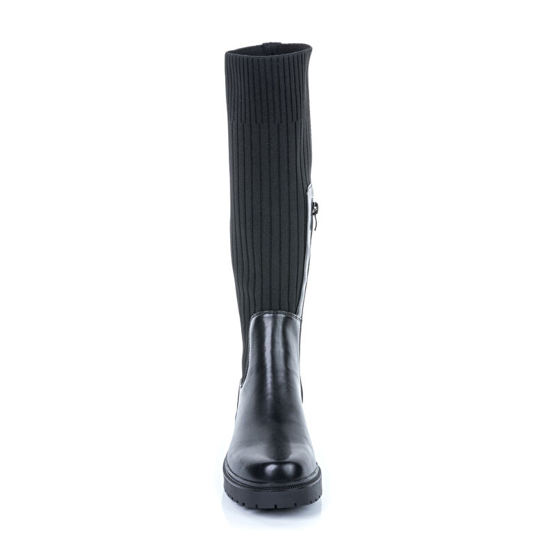  Botas negras de mujer