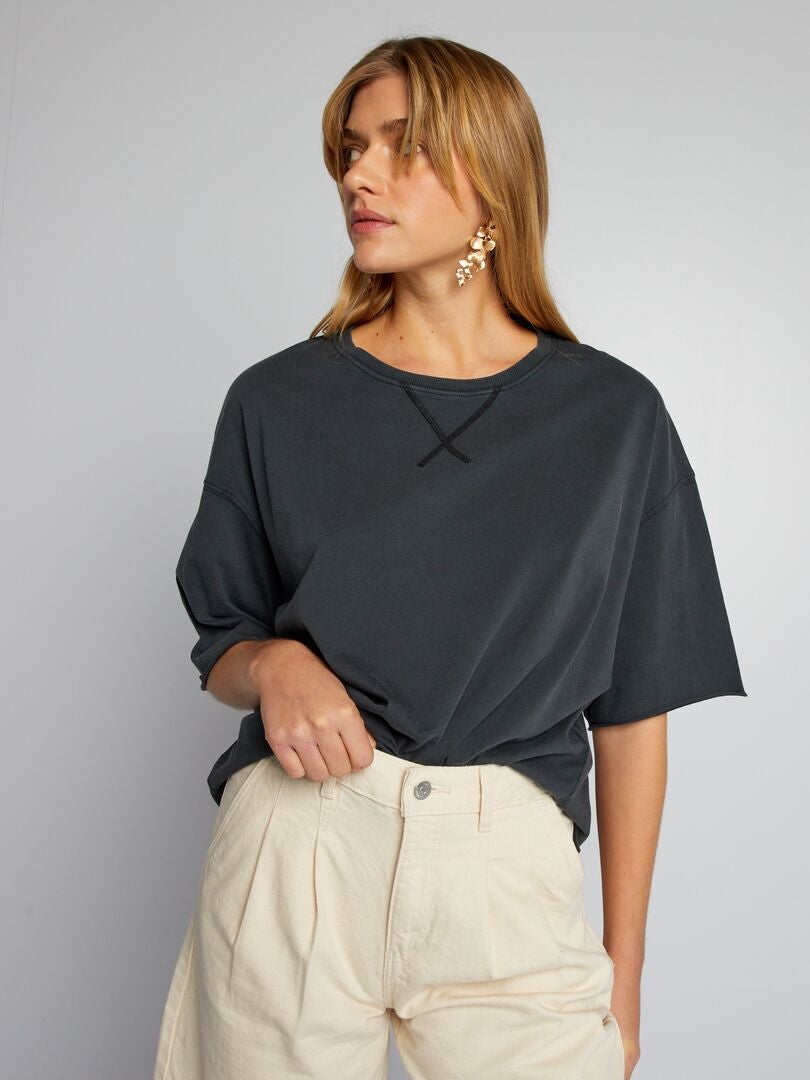Katoenen T-shirt met verlaagde armsgaten - zwart