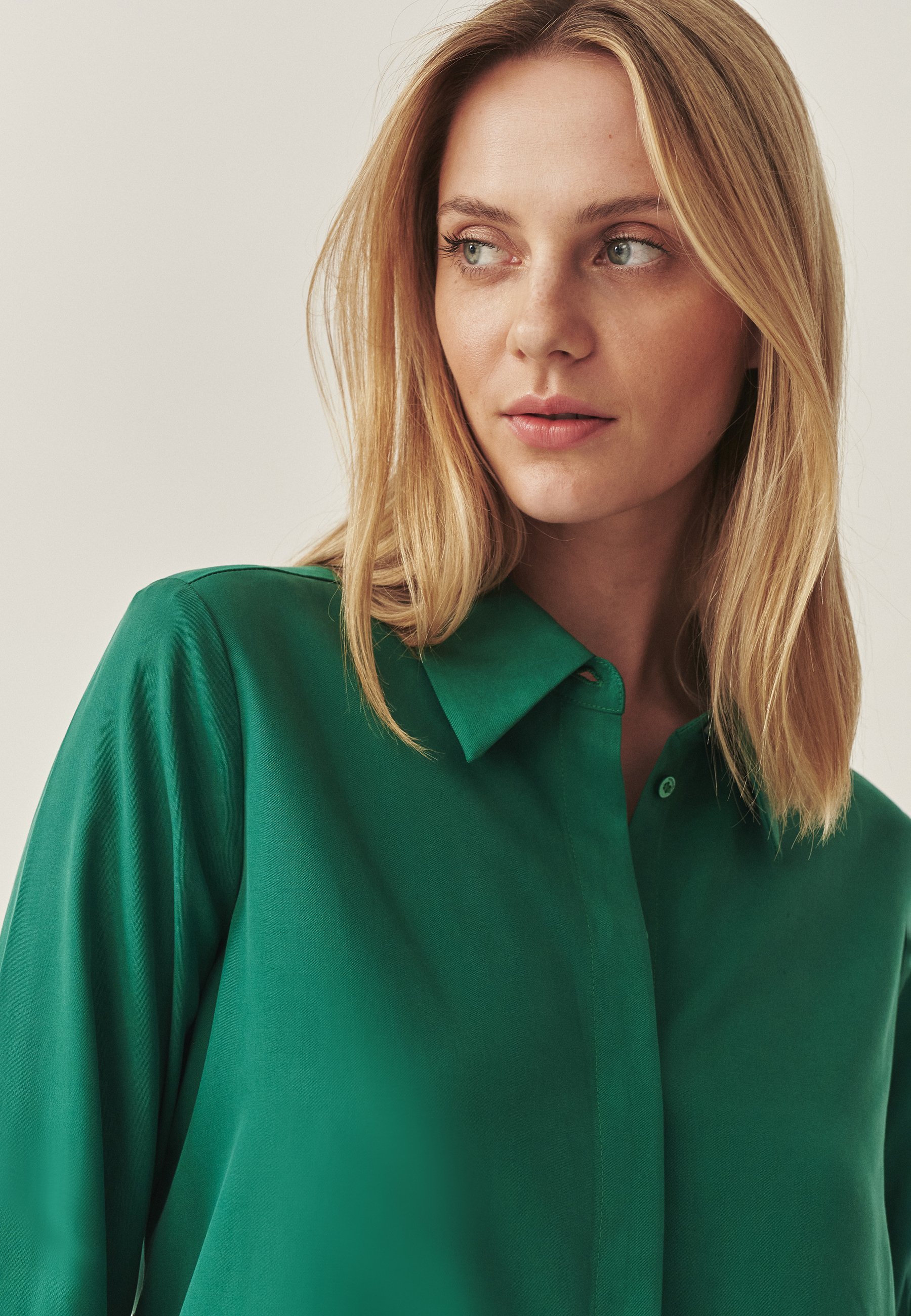 TATUUM NIKALI - Blouse met knoopsluiting - groen