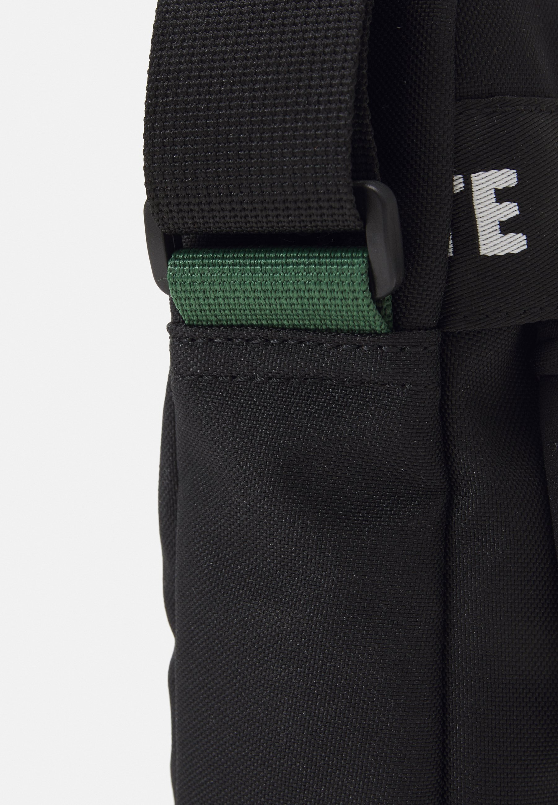 Lacoste VERTICAL - Borsa per fotocamera - nera
