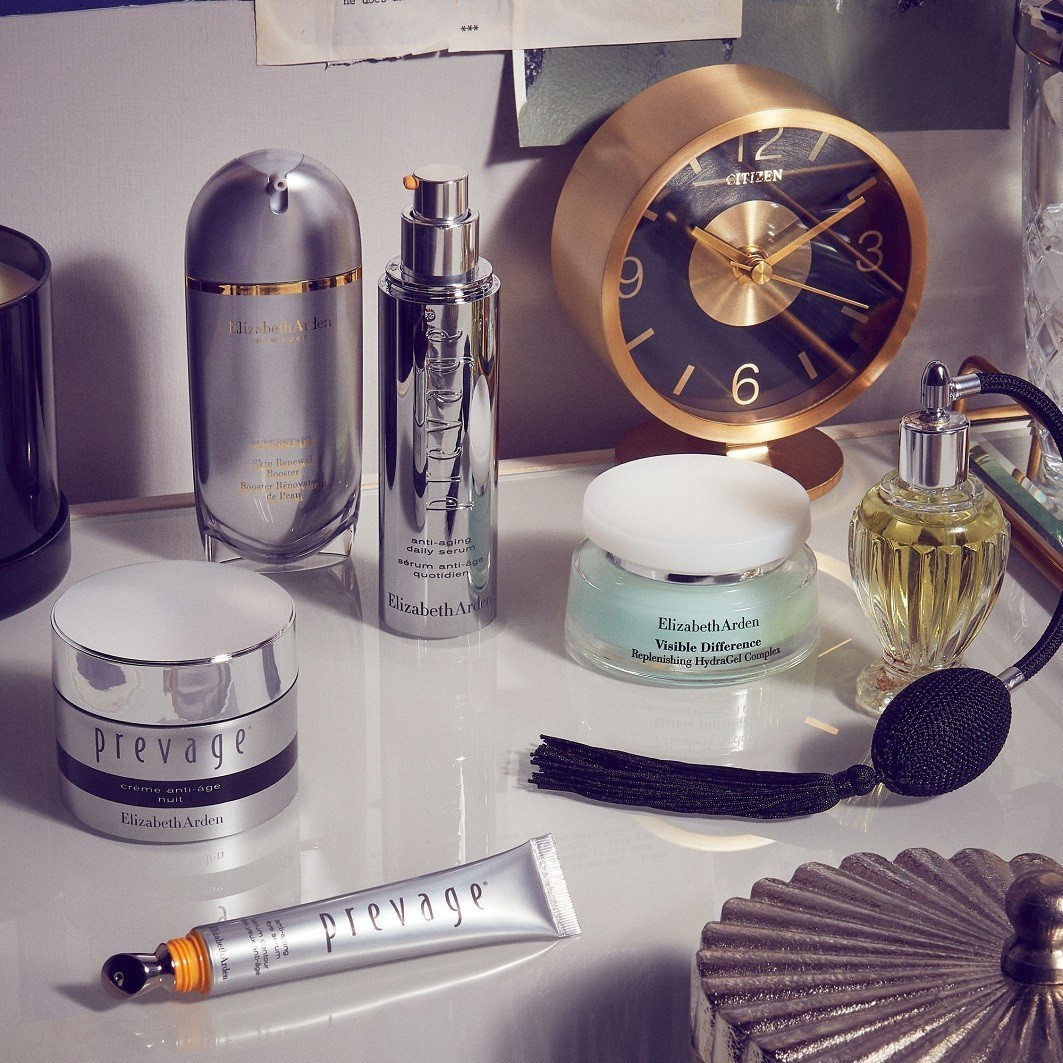 Elizabeth Arden Cerruti 1881 sejas gels sievietēm Visible Difference - atjaunojošs hidragels 75 ml - 75 ml