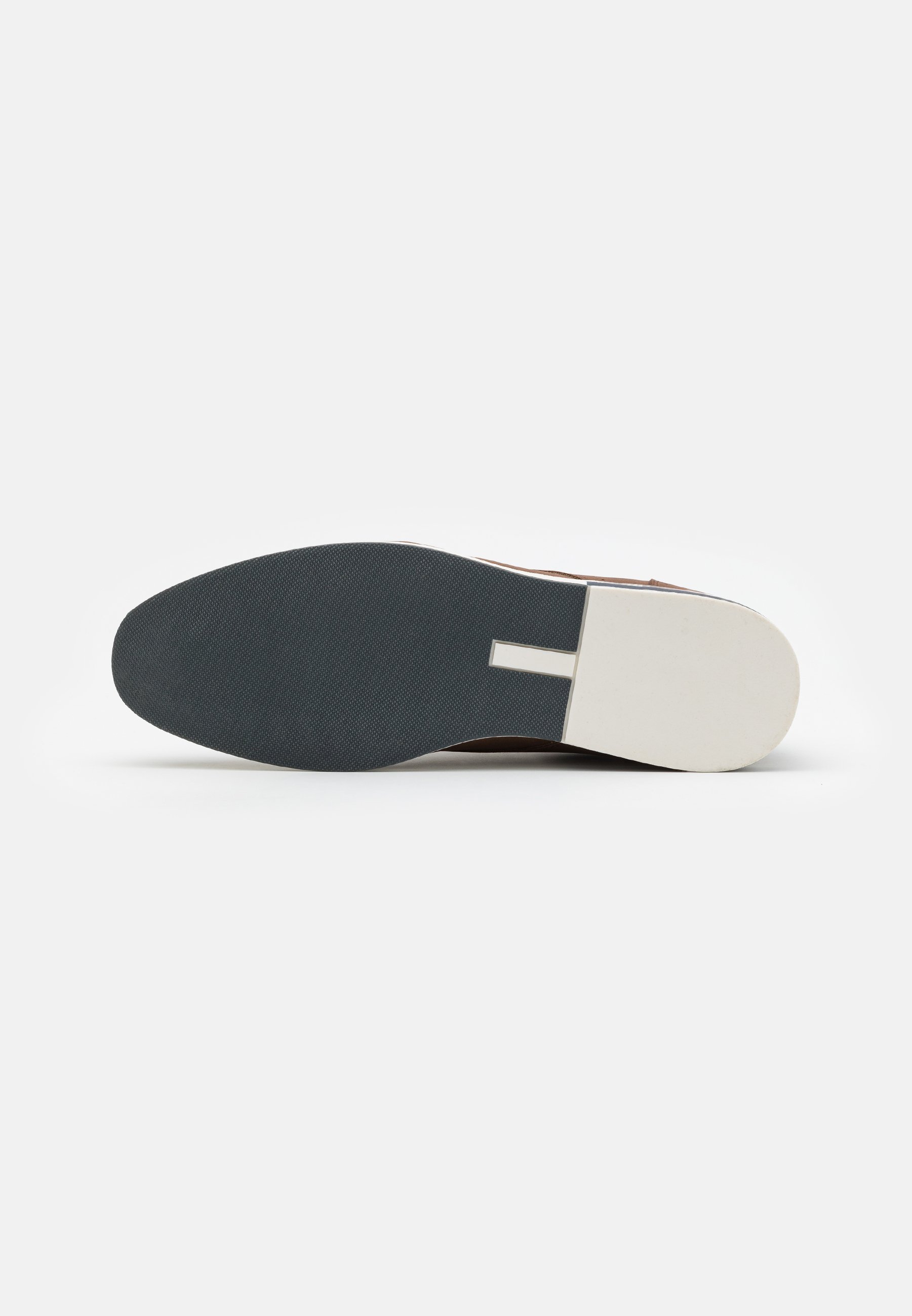 Pier One Casual veterschoenen - cognac