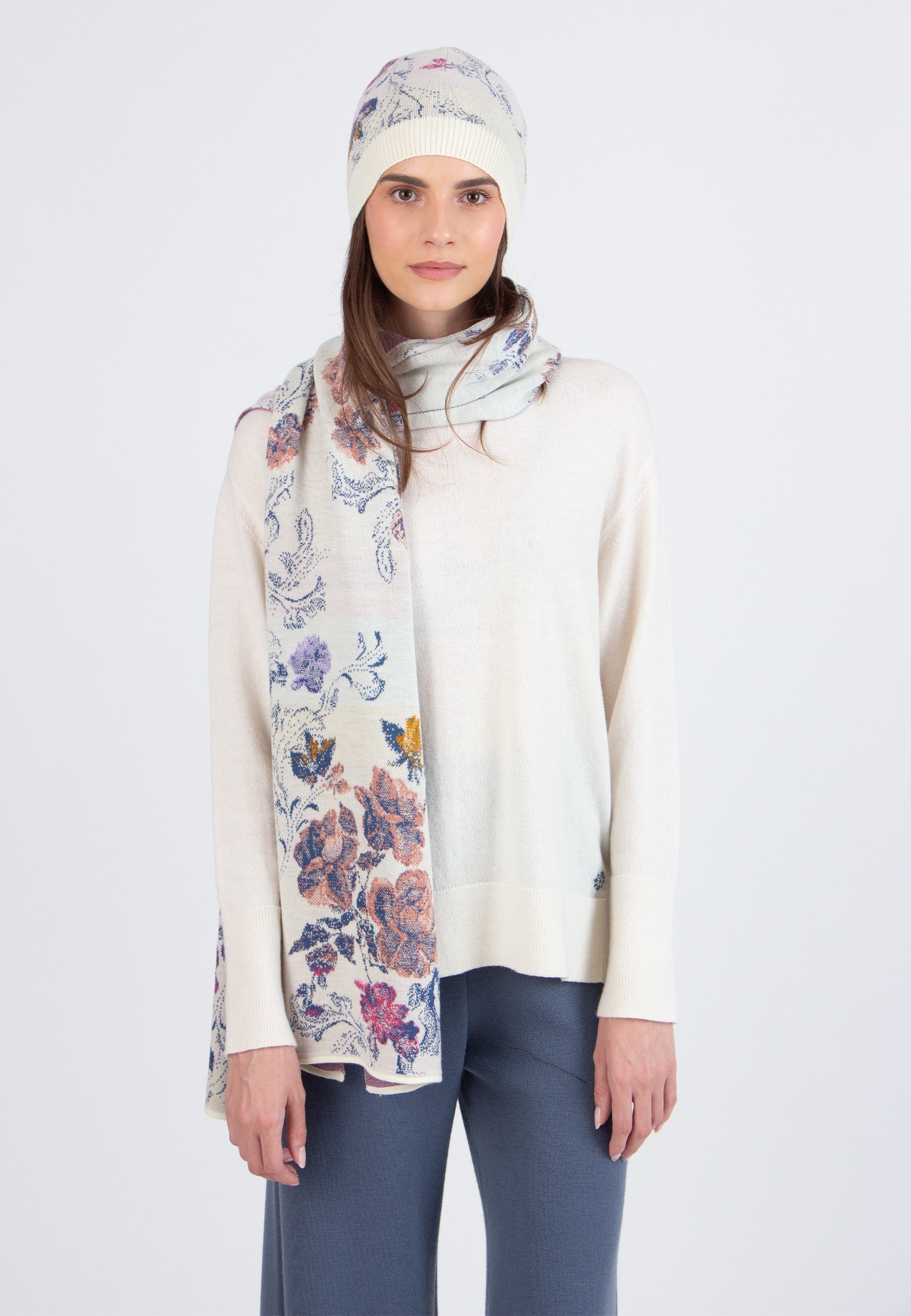 Ivko FURNISHING FLORAL MOTIV - Beanie - törtfehér