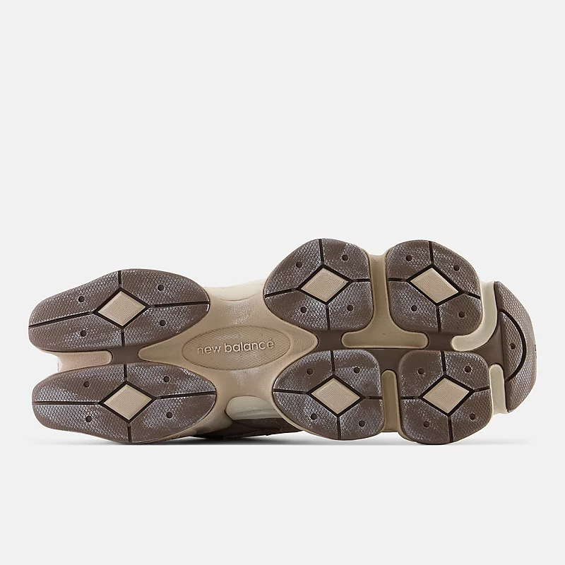 Unisex 9060 – Pilz mit dunklem Pilz und Waldwolf
