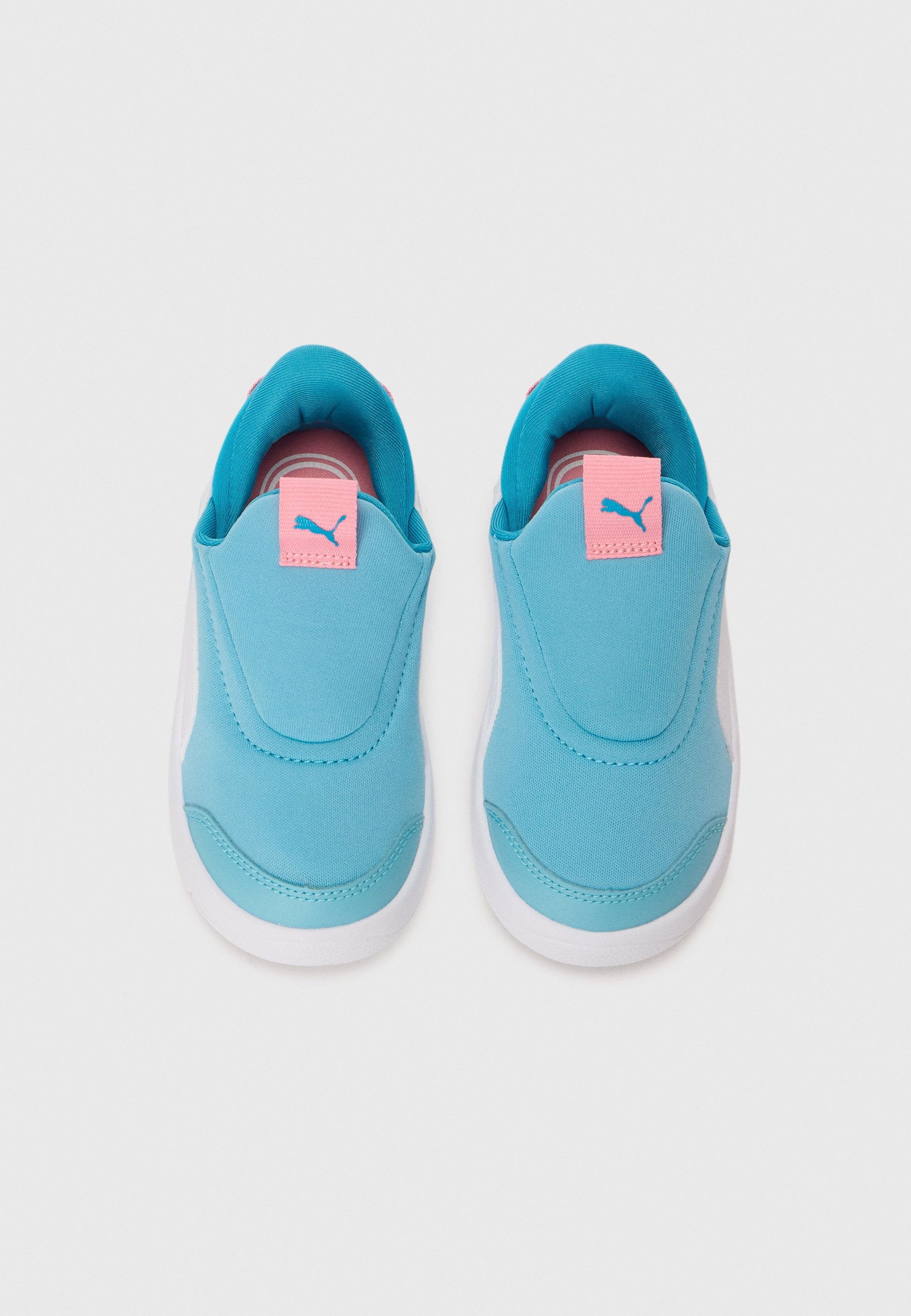 Chaussures de running sur route Puma COURTFLEX V3 SLIPTECH UNISEXE - coloris aqua/blanc/rose
