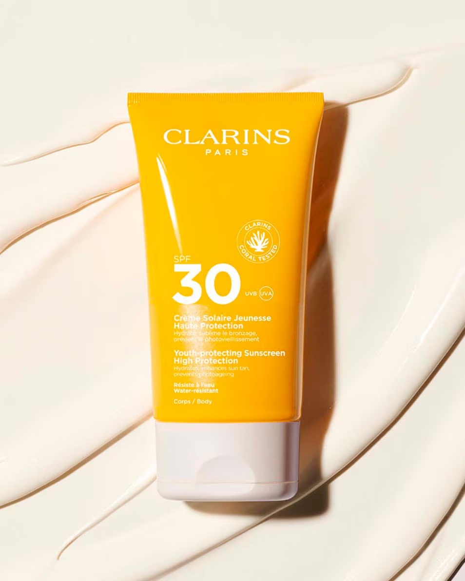 CLARINS Sun Care Body Omladzujúci opaľovací krém na telo s vysokým ochranným faktorom SPF 30
