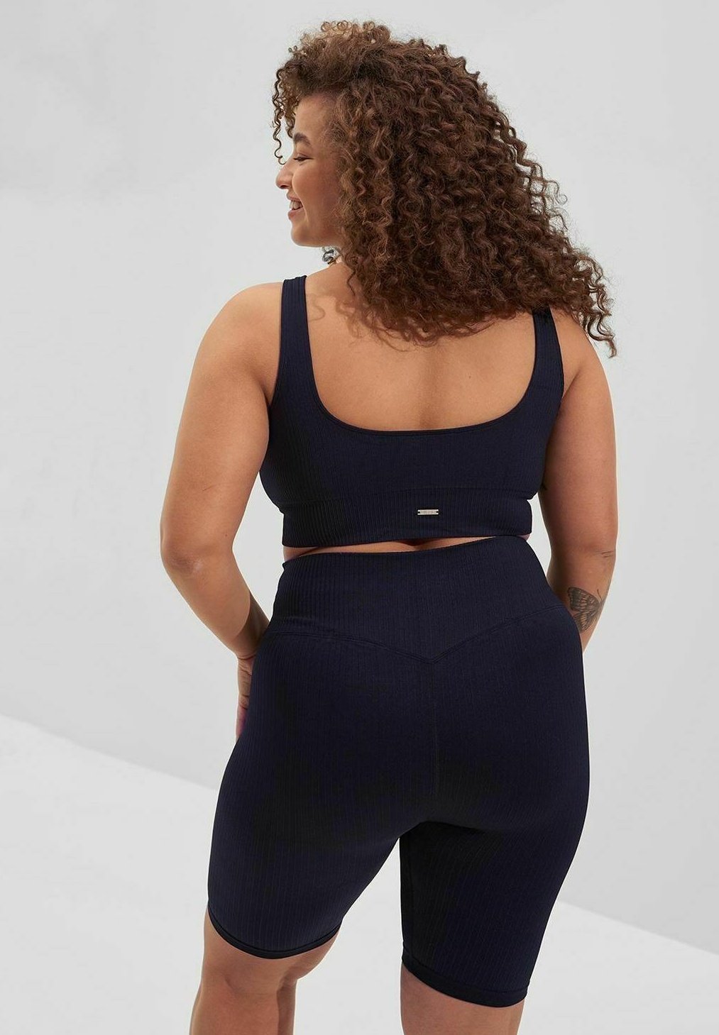 aim'n® RIBBED SEAMLESS - Soutien-gorge de sport à maintien moyen - marine